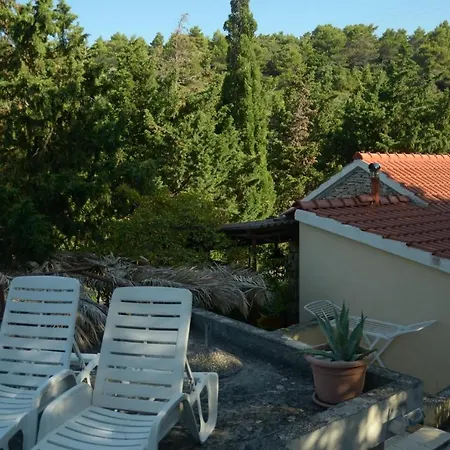 Secluded Fisherman's Cove Vela Lozna, Brac - 13332 Holiday home *